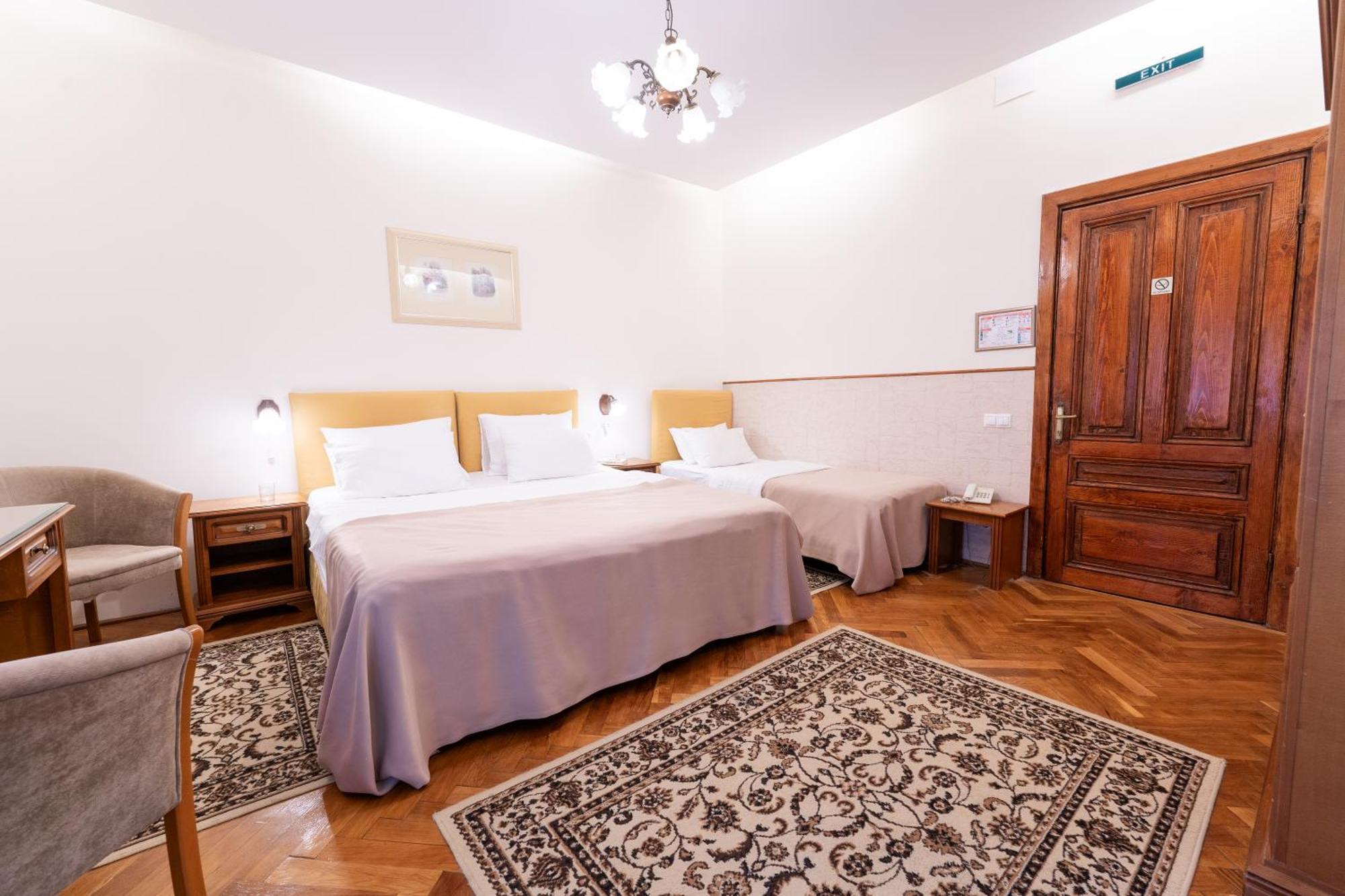 Vila Camelia Sinaia Bagian luar foto