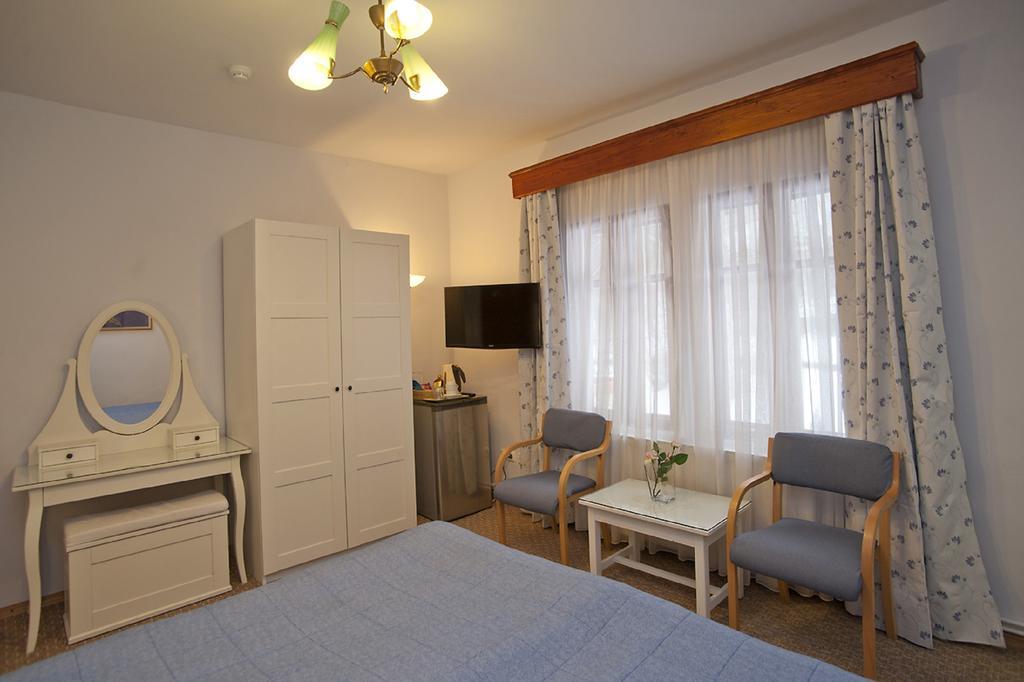 Vila Camelia Sinaia Bagian luar foto